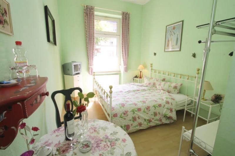Acasa Bed & Breakfast Frankfurt am Main Eksteriør bilde